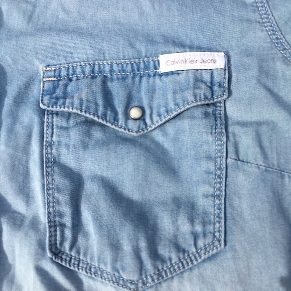 Calvin Klein Button Up size Small - Picture 3 of 11